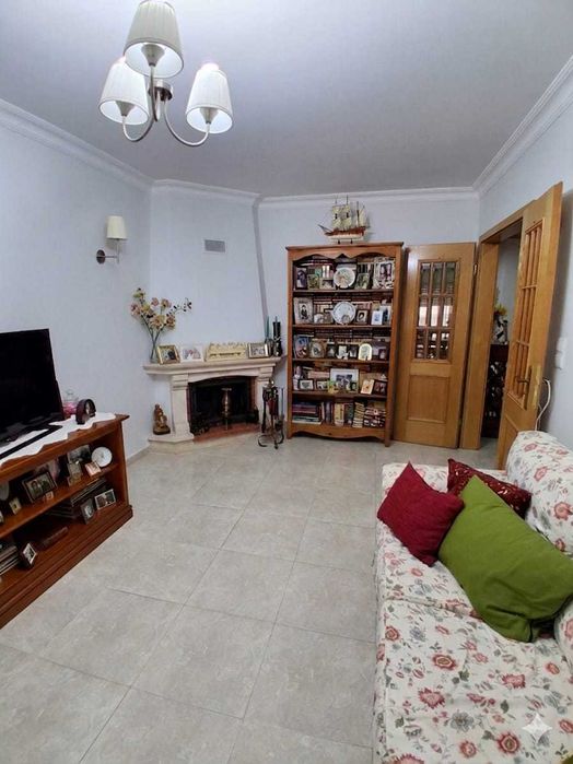 Apartamento T2 em Abóboda- São Domingos de Rana