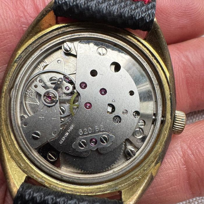 Zegarek Junghans 17 Jewels- Caliber 620.52 Pozłacany lata 60 te