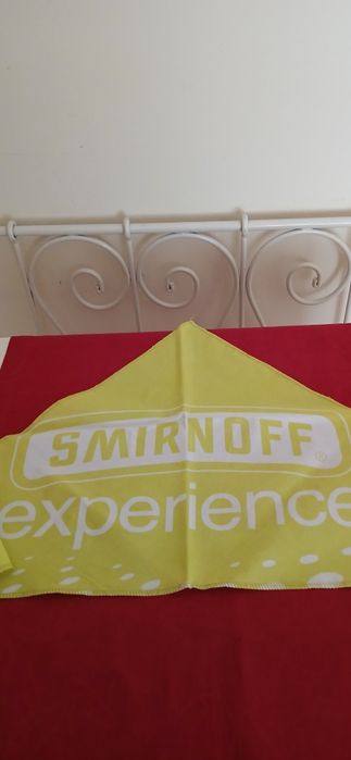 Lenço/Bandana Smirnoff