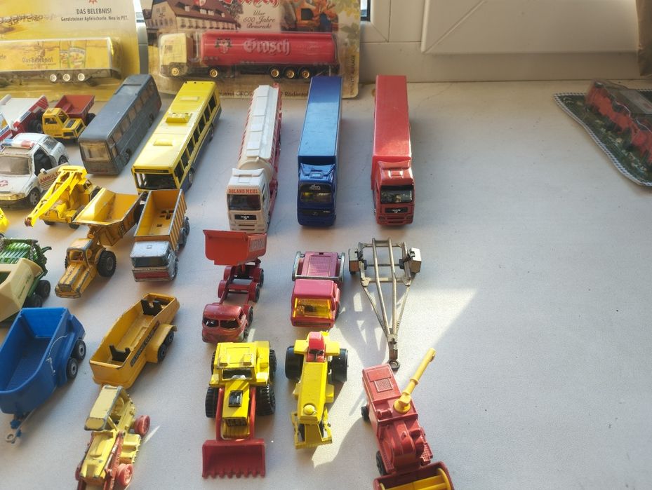 Продам грузовики поштучно КамАЗ  самосвал тягач цена от 100 грн