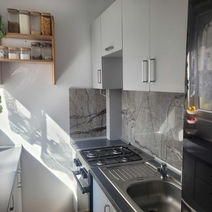 Ładne, zadbane 2 pokoje z balkonem (ok. 36 m²), Łódź Górna, ul. Broniewskiego – parter!