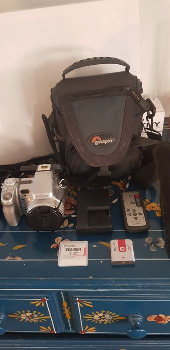 Máquina fotográfica Sony DSC-H9