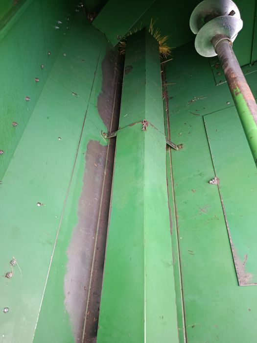 Комбайн John Deere 1042