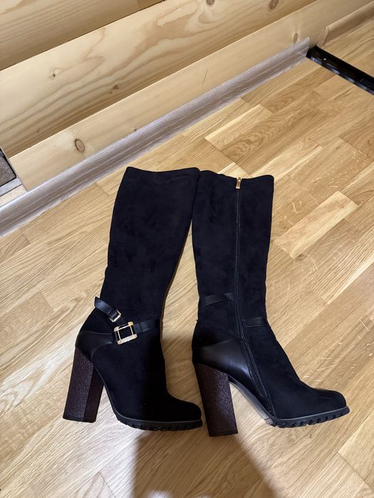 Жіночі зимові сапожки