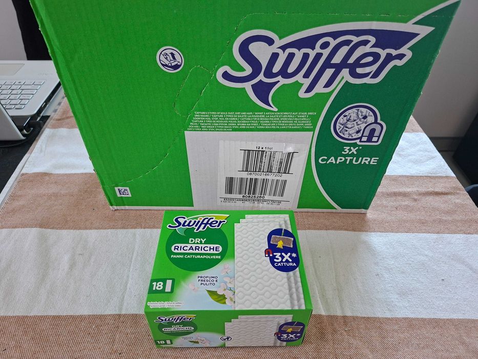 Wkłady do mopa przeciwpyłowego Swiffer 12 x 18 216szt