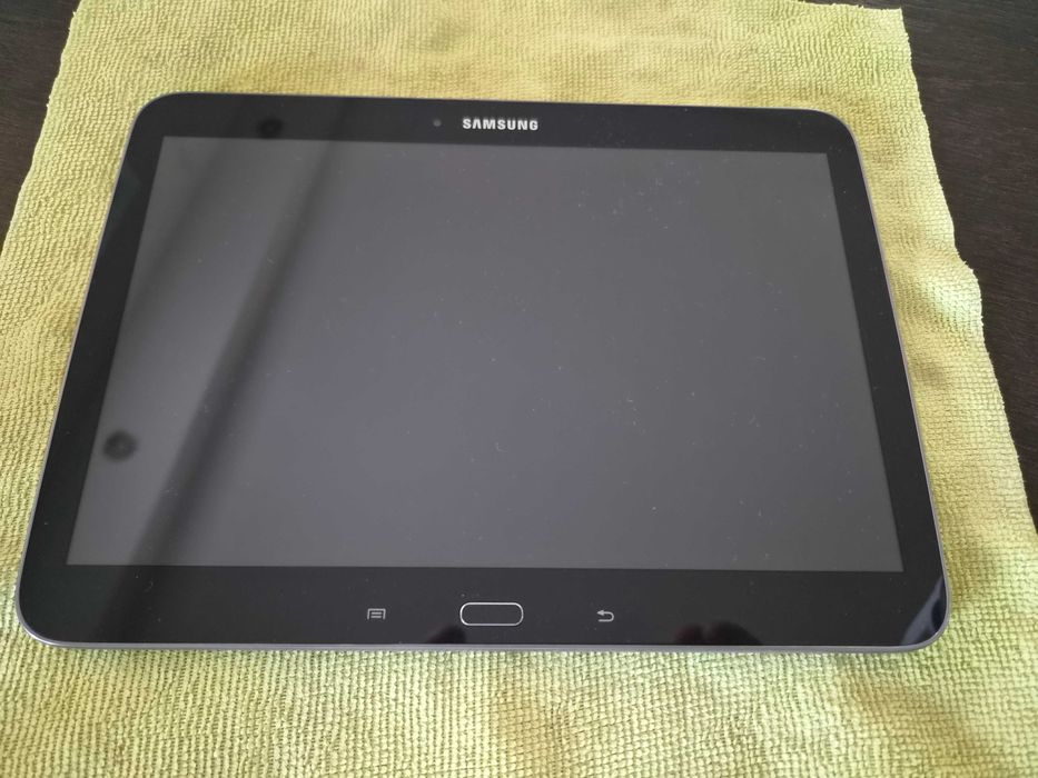 Samsung Galaxy Tab 3 10.1 GT-P5200 3G tablet