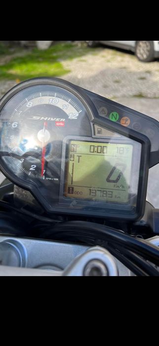 Aprilia Shiver 750 edição rara