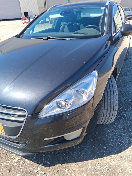 Peugeot 508 SW 2011