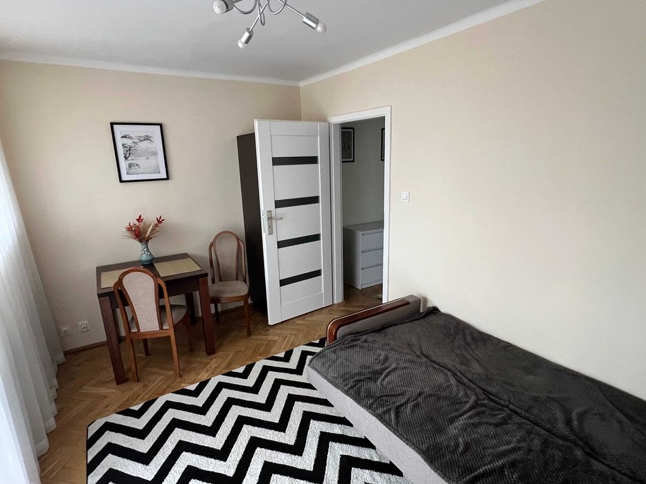 Studenci • 3 pokoje • 49 m² • duży balkon • Płock, os. Kochanowskiego