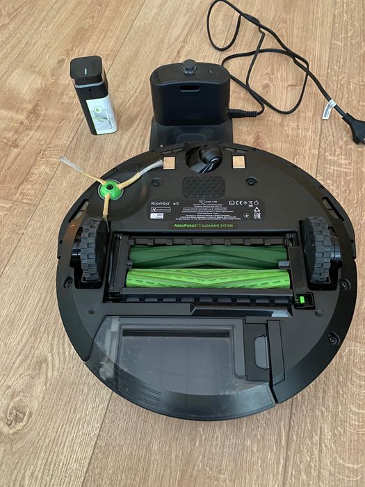 iRobot Roomba e5