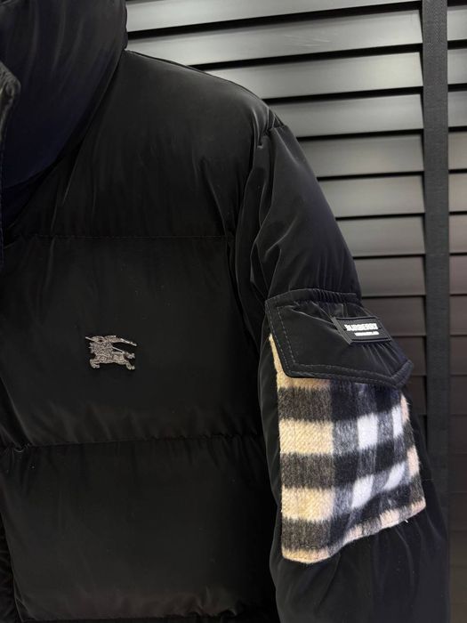 Nowa puchowa zimowa męska kurtka BB L czarna metki kapturem kieszenie