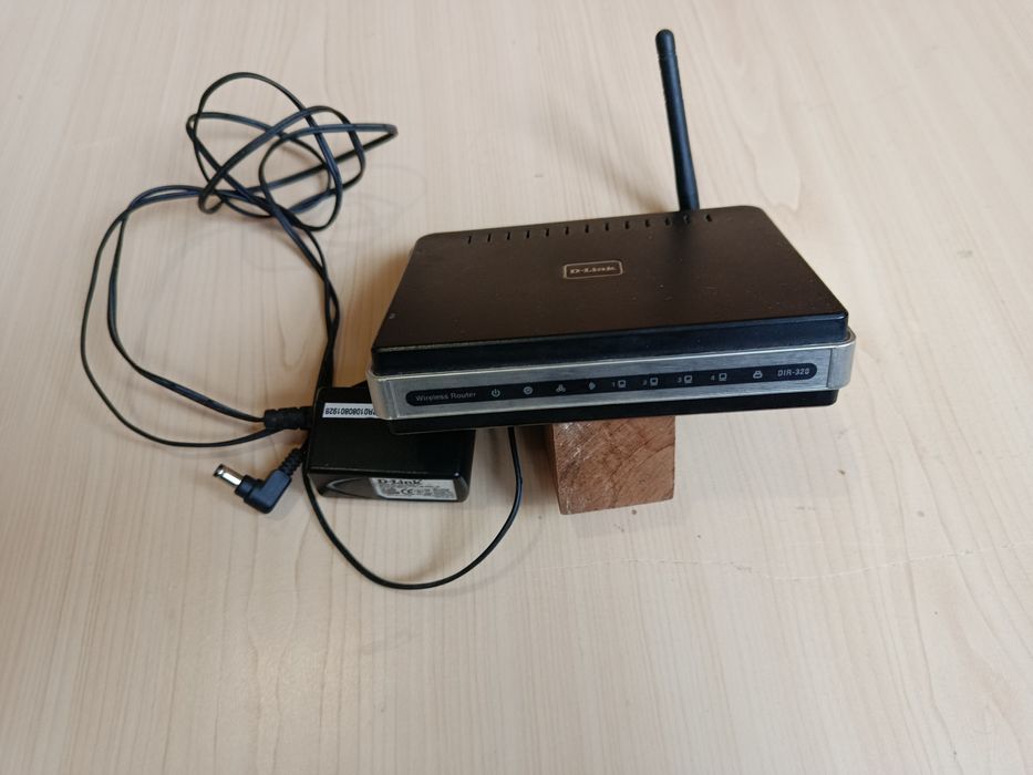 Роутер (маршрутизатор) D-LINK DIR 320