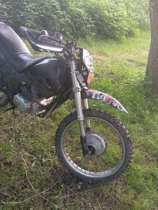 Зоншенг 200, на доках