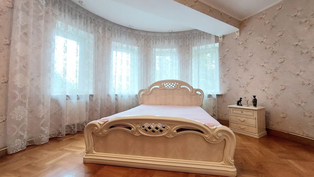 Оренда 3-х кімнатної квартири в центрі р-он Площі