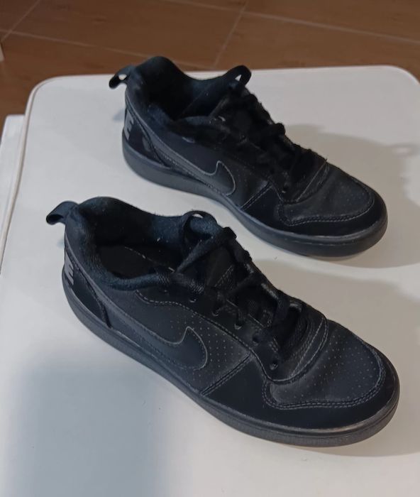 Ténis preto da Nike, número 36.