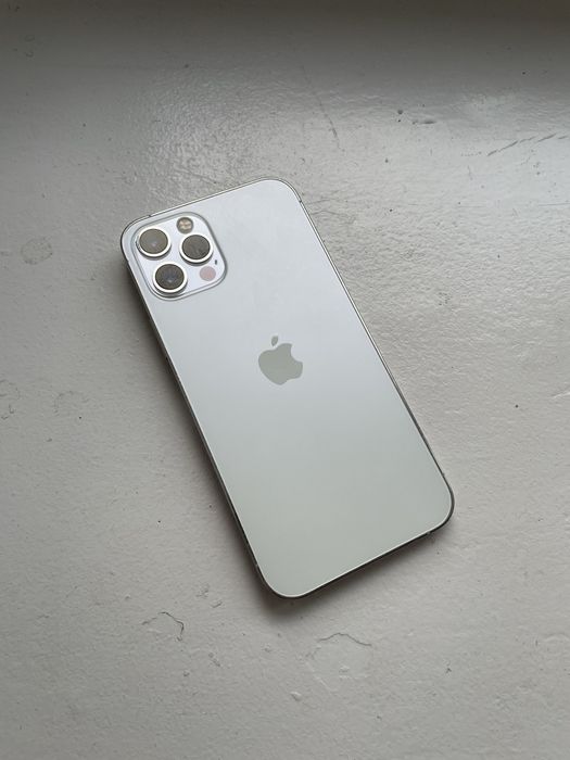 Sprzedam iPhone 12 Pro