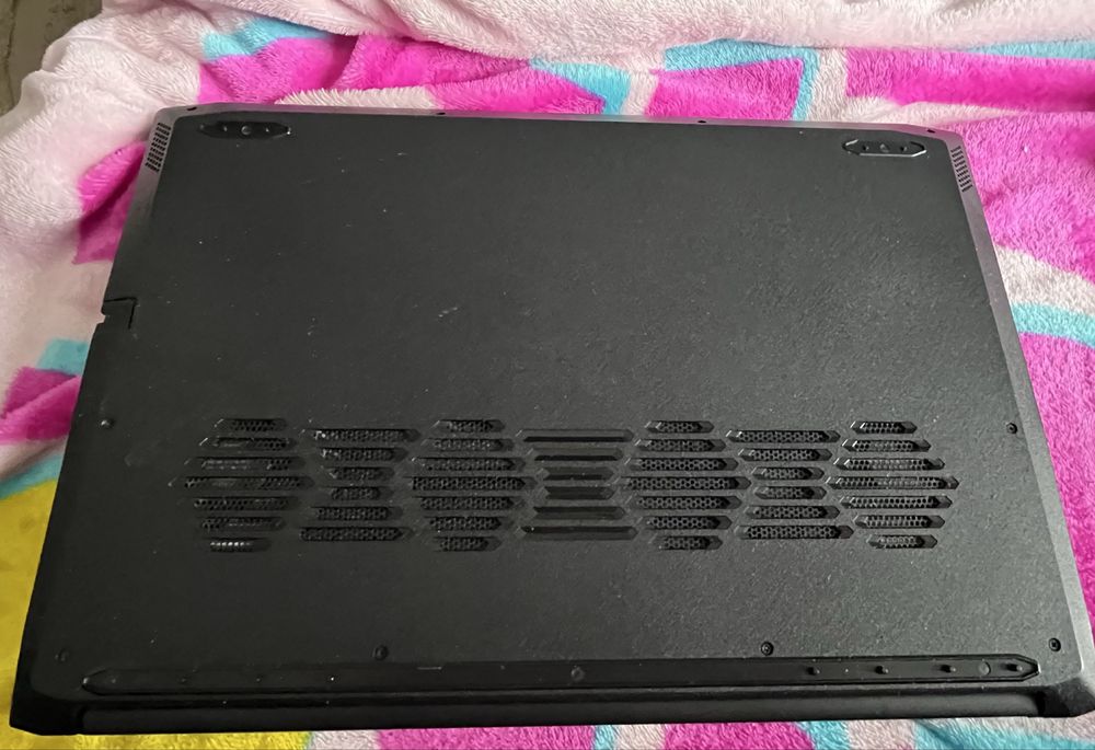 Sprzedam laptop Gamingowy Lenowo na gwarancji  odbior osobisty Elblag.