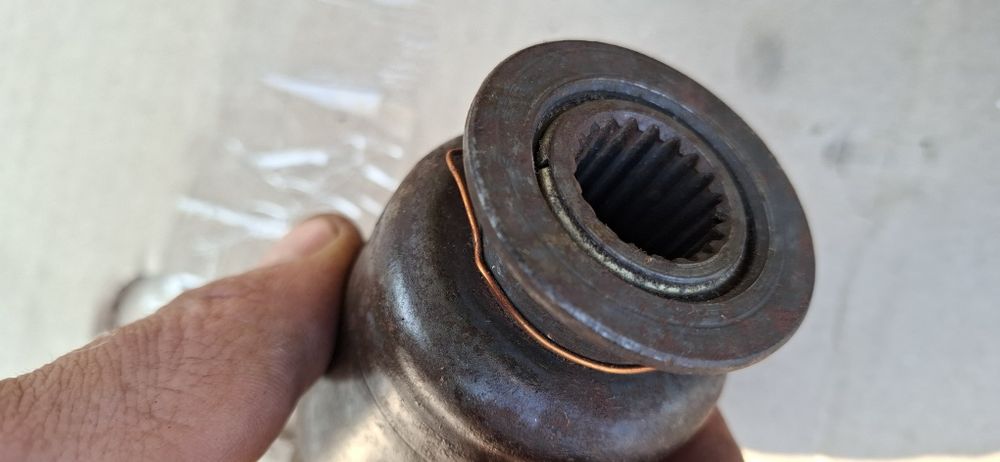 Продам рулевой наконечник на автомобиль Камаз 4310.