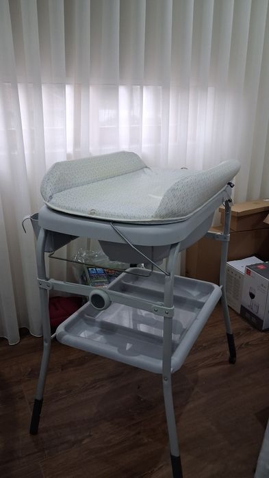 Banheira/muda fraldas chicco