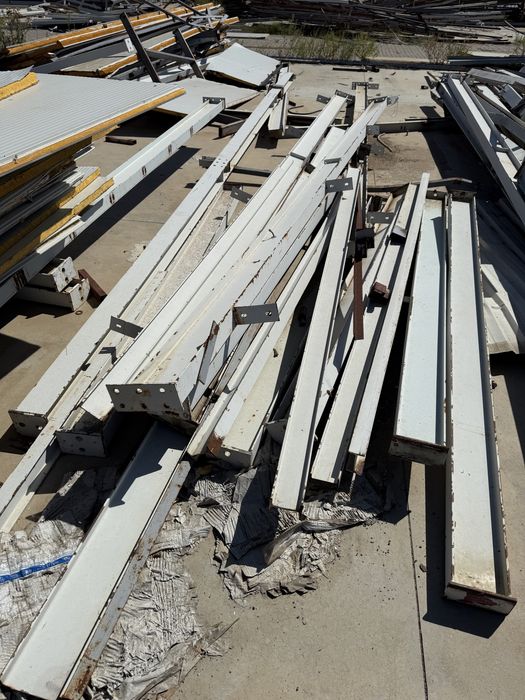 Метал, двутавр, арки из двутавра стойки