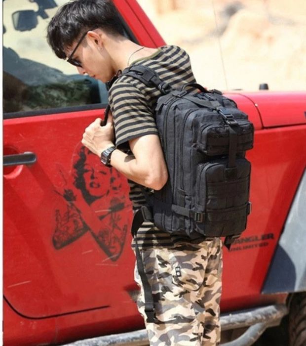 Mochila tática 25 litros tipo militar