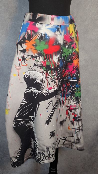 Auri Lili nowa spódnica Parampara wzór a la Banksy L 40