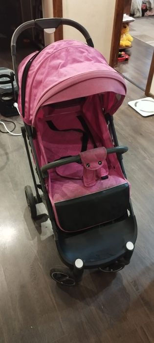 Продам прогулочную коляску  yoya 21