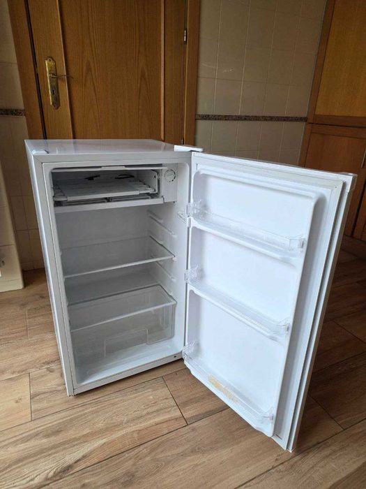 Selecline Compact Frigorifico 80/47