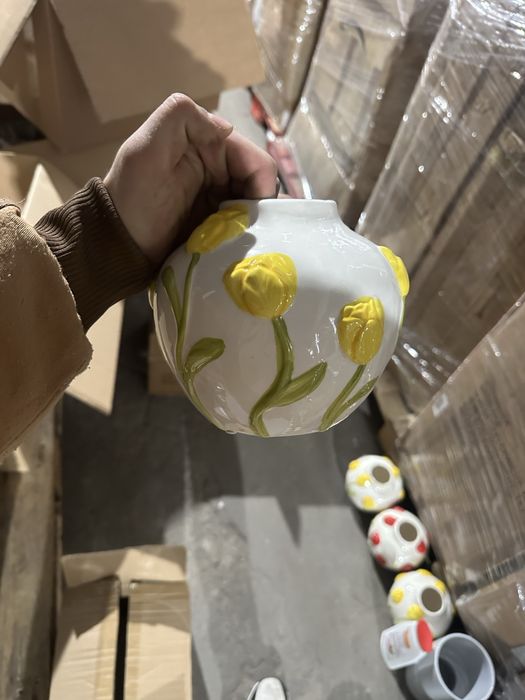 Wazon ceramiczny dekoracyjny tulipany