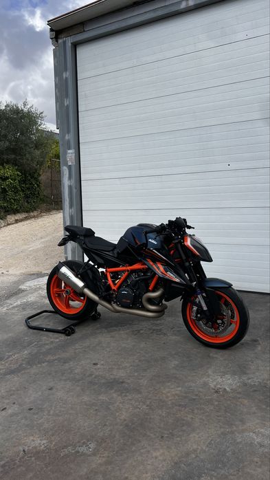 KTM 1290 SUPER DUKE R EVO