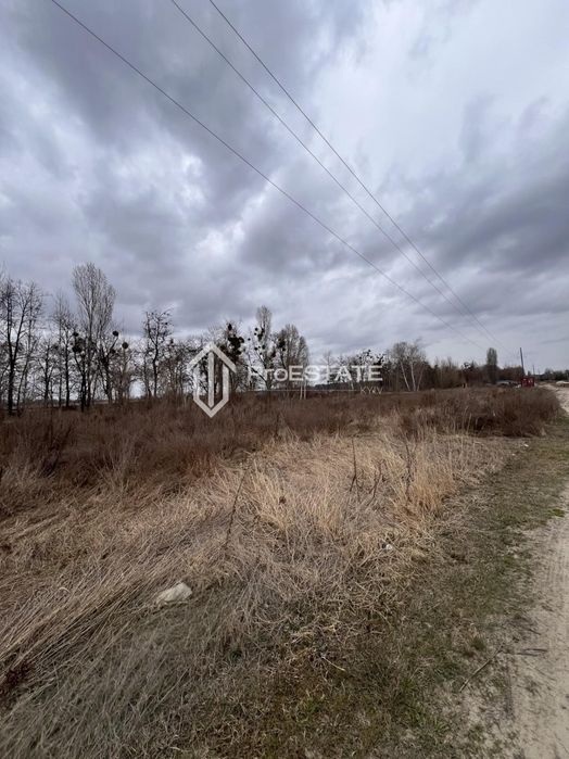 Продаж земельної ділянки фасад 2 га с.Гнідин