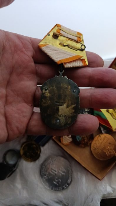 Брошки коллекционные