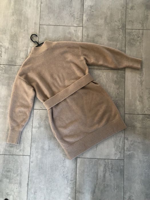 Ciepla sukienka z paskiem 36 welna fango & Other Stories