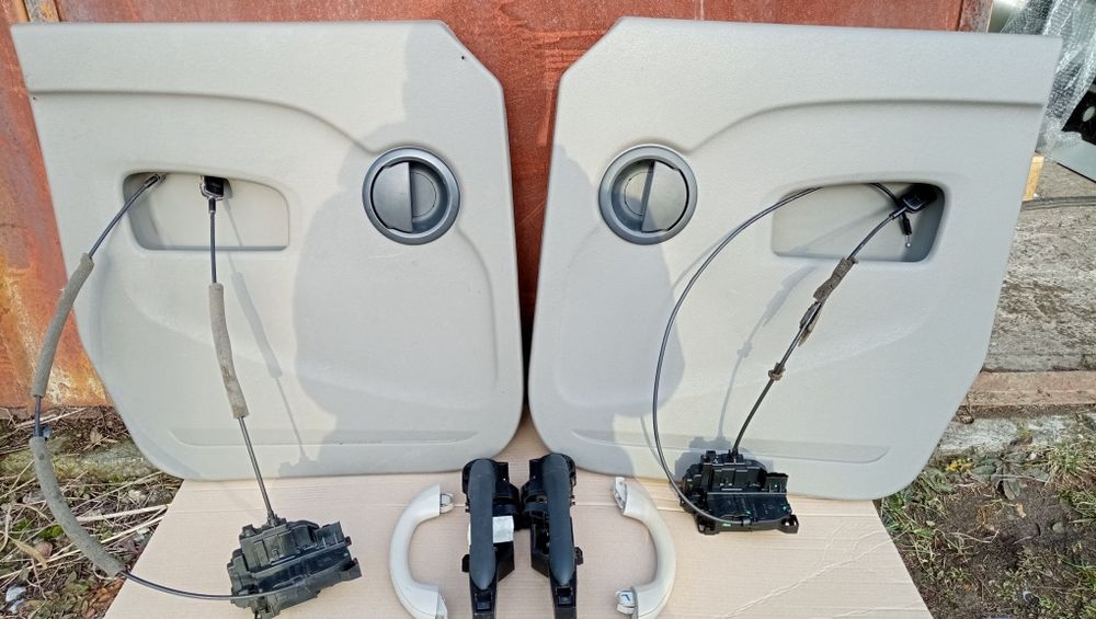 карта обшивка розсувних дверей замок рено канго кенго сітан citan