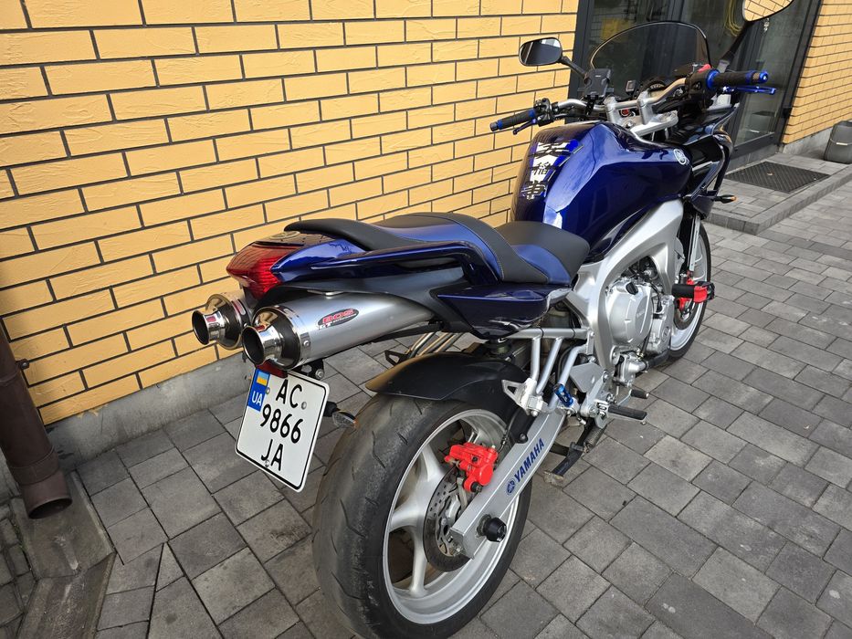 Продаю YAMAHA FZ6S
