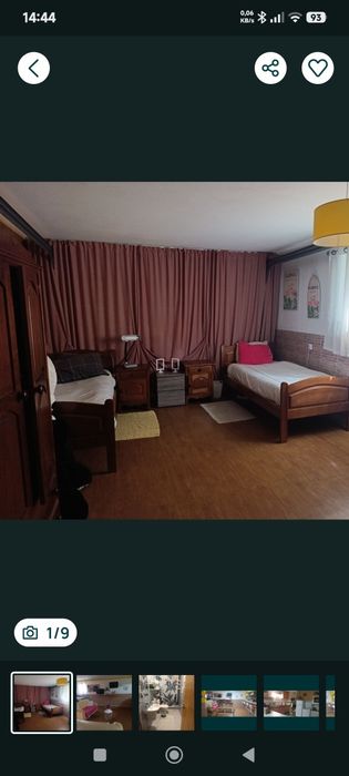 Vende se 2 quatros de solteiro com 2 roupeiros!