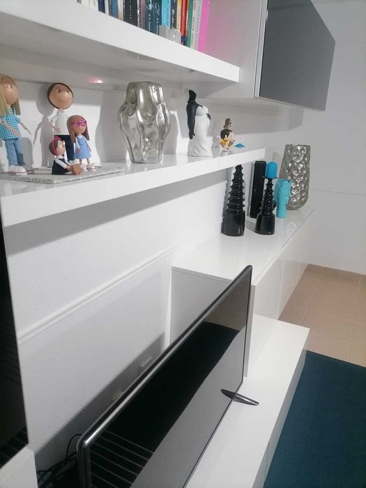 Móvel de sala como novo!