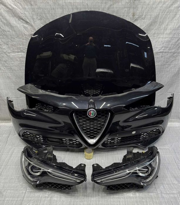 Alfa Romeo Stelvio QV капот інші запчастини разборка
