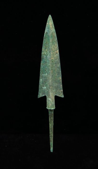 Grot włóczni z epoki brązu