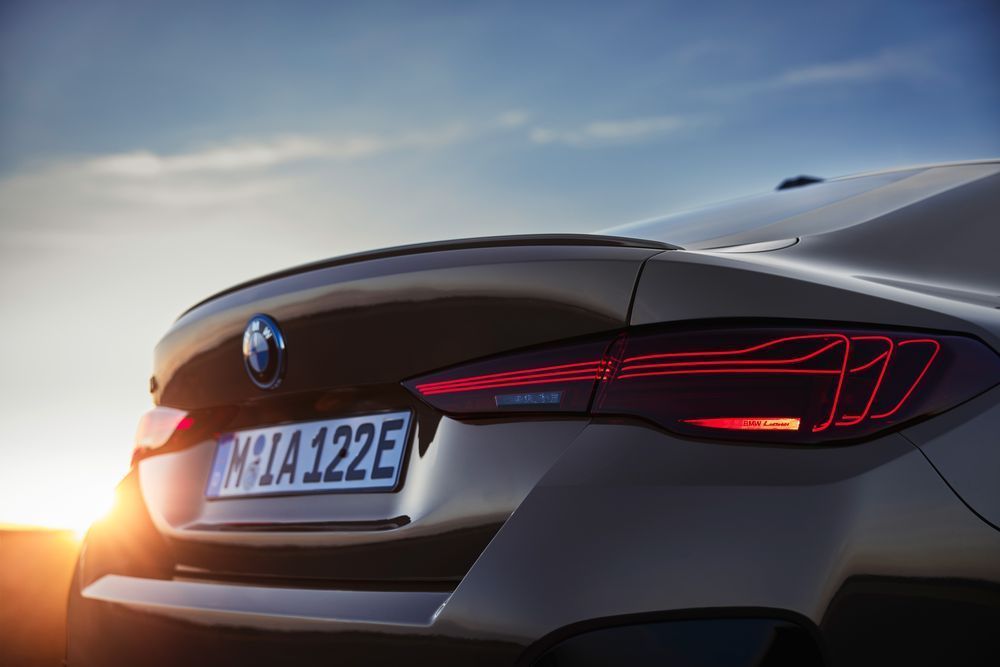 BMW i4 eDrive35