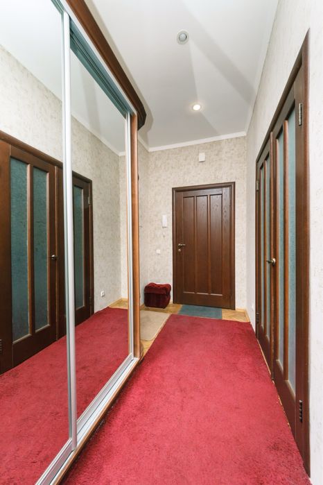 2 комнатная квартира в центе