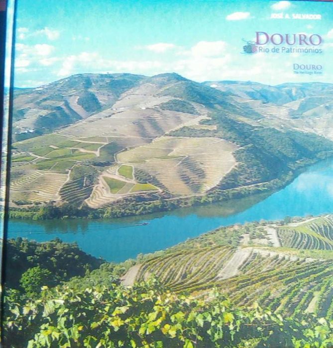 Livro "DOURO Rio de Património" ("Douro Heritage River") -> NOVO