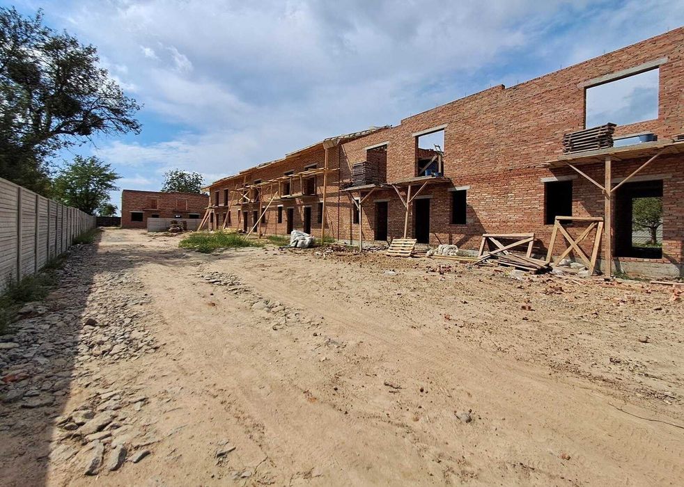 Продається туанхаус в Якушинцях