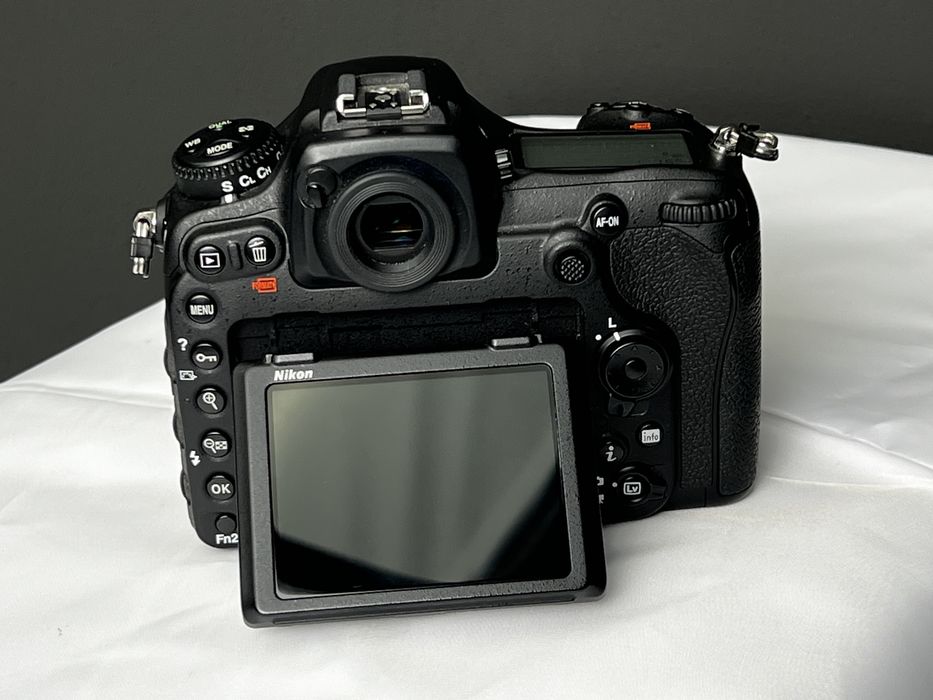 Nikon D500 (17015 disparos)