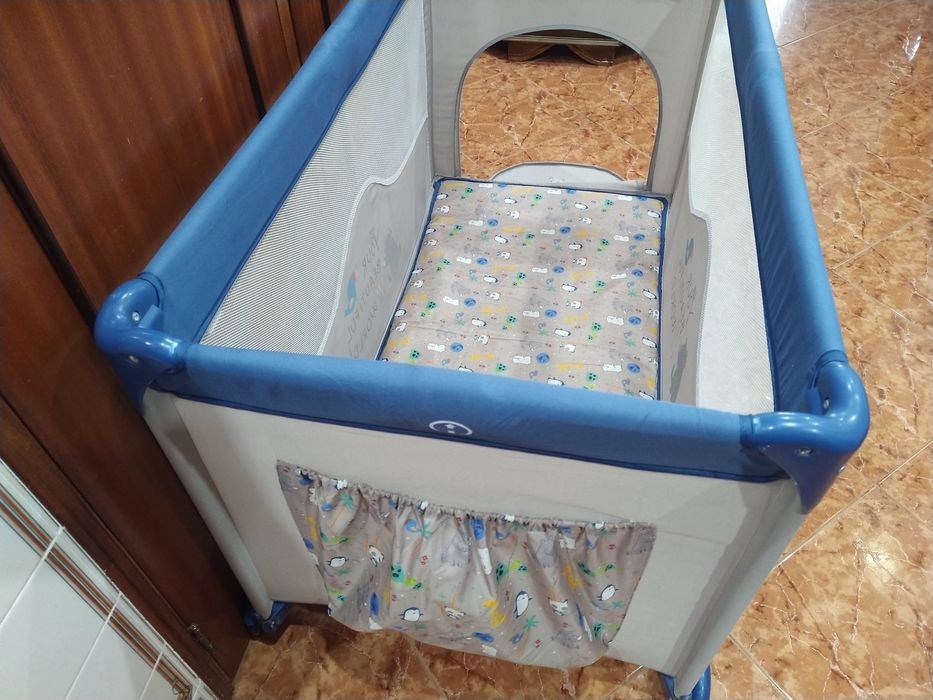 Berço cama de viagem para bebé parque carro casa quarto apartamento vivenda escritório gabinete cozinha.