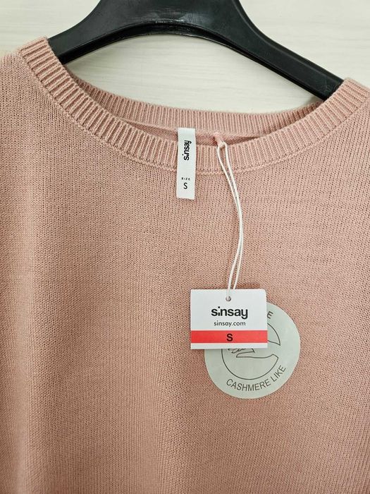 klasyczny prosty sweterek pudrowy róż różowy 36 S