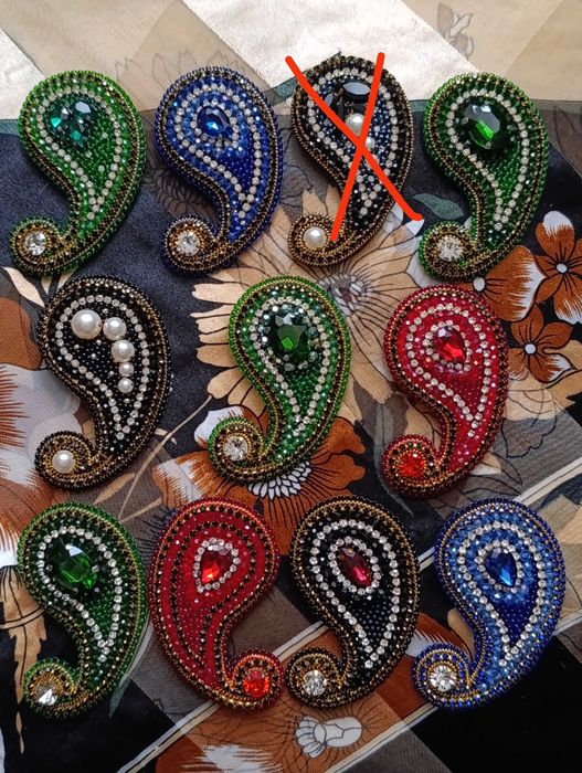 Брошки ручної роботи