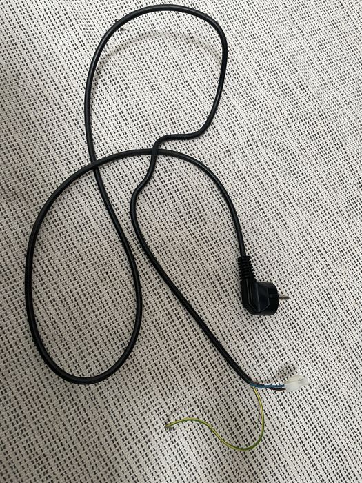 Kabel zasilajacy do okapu