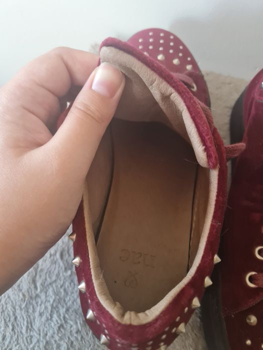 Ténis Veludo Bordo com picos