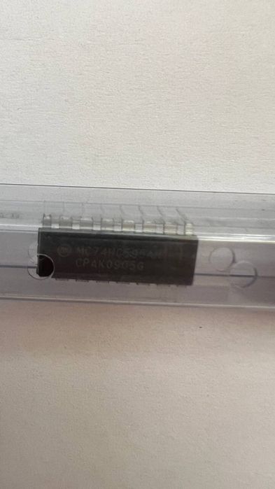 Мікросхема MC74HC595AN